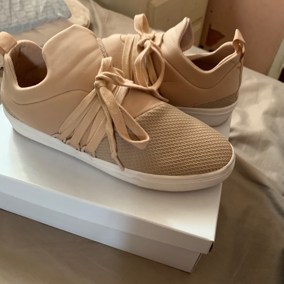 Steve Madden Blush Sneakers - Picture 1 of 6